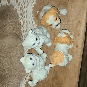 🐑Home Interior Dogs and Cats figurines 3/$15